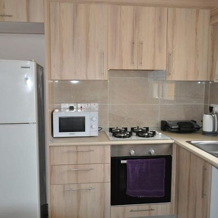 Alp Apartment ファマグスタ エクステリア 写真