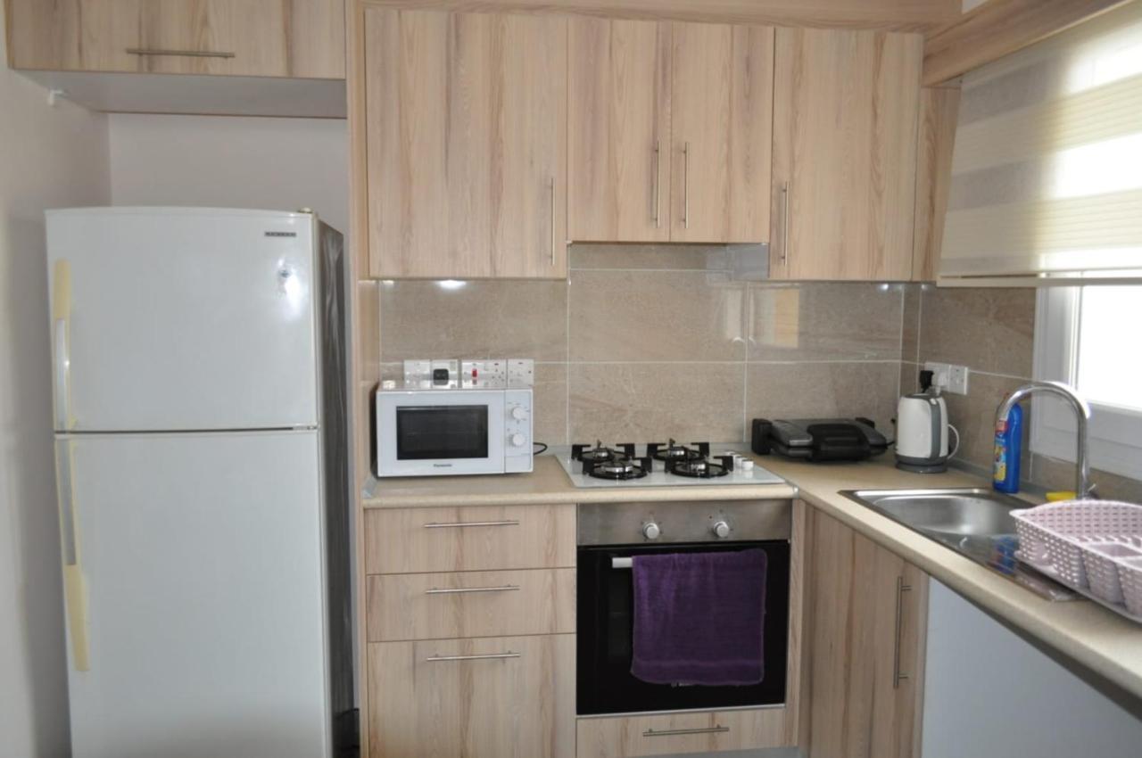 Alp Apartment ファマグスタ エクステリア 写真