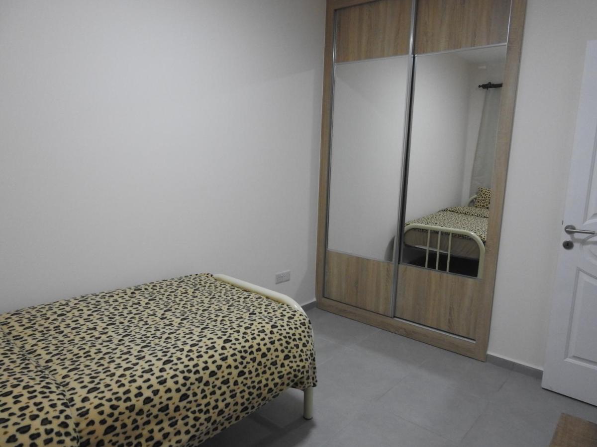 Alp Apartment ファマグスタ エクステリア 写真