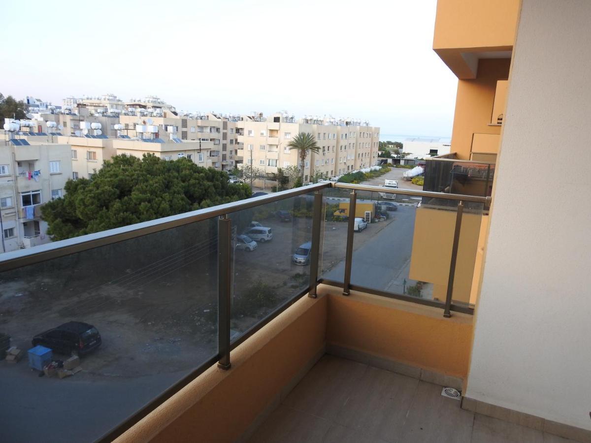 Alp Apartment ファマグスタ エクステリア 写真